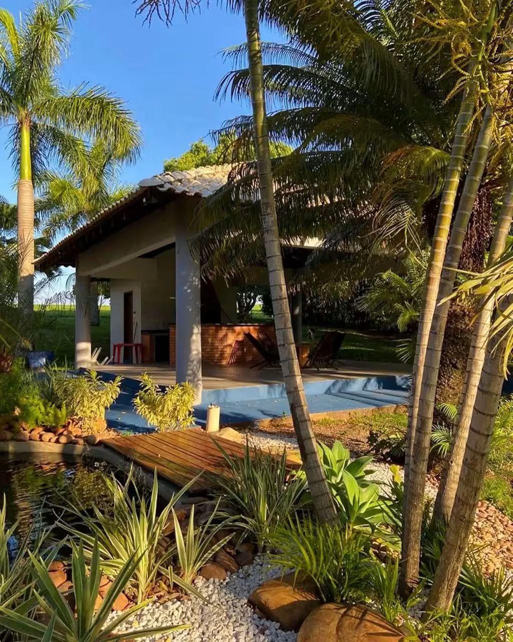 Recanto do Ganso III em Umuarama, PR - Capacidade para 200 pessoas - Com piscina, churrasqueira_coberta